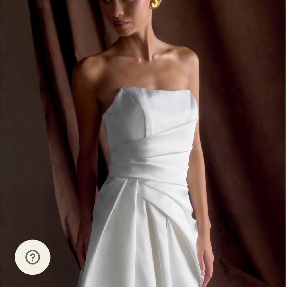Meshki Lora Strapless Satin Mini Dress – White